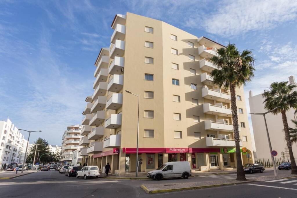 Apartamento Millenium Vista Mar- 2 Passos Da Praia Quarteira Kültér fotó